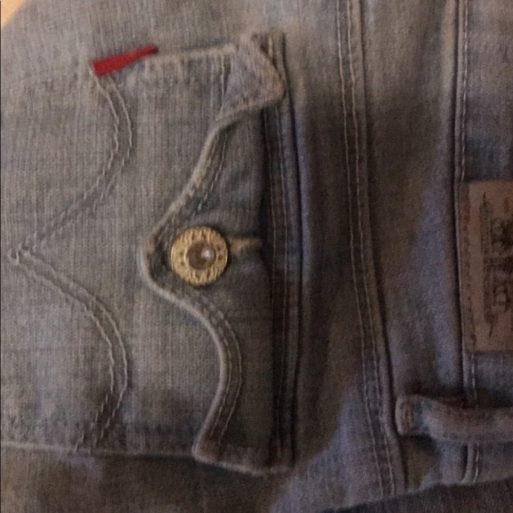 Levi’s - Picture 4 of 4